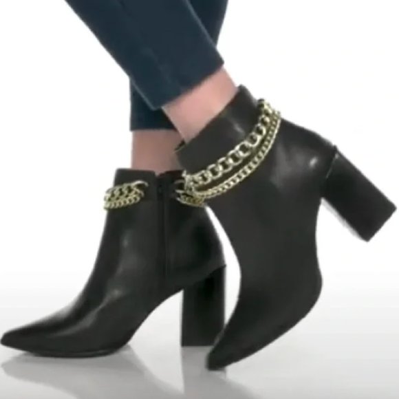 NEW STEVE MADDEN PERLINA BLACK LEATHER BOOTIE BOOTS WITH CHAIN DETAILS 9.5 - Picture 2 of 9